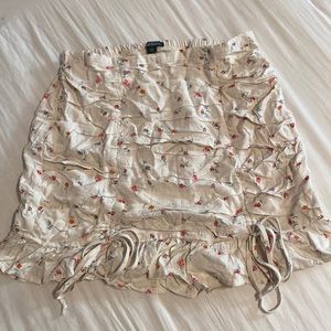 Wild fable/ target Beige floral cinch skirt